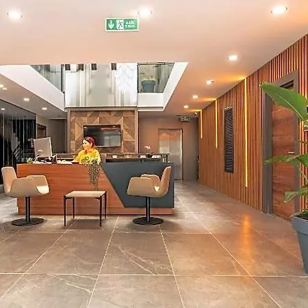 Doqu Apartmanhotel