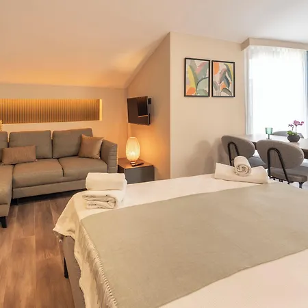 Apartmanhotel Doqu 4*