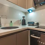 Apart-hotel Doqu 4*