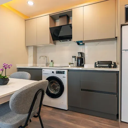 Doqu Aparthotel 4*
